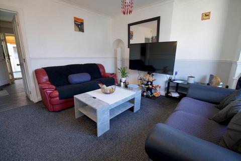 undefined, Lauderdale Avenue, Coventry
