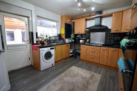 undefined, Lauderdale Avenue, Coventry