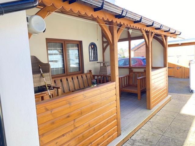 Covered seating area