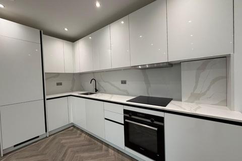 2 bedroom flat to rent, Larkshall Road, London