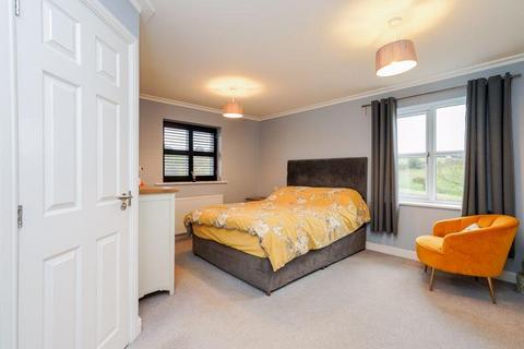 4 bedroom detached house for sale, 64 Derwent Road, Whitby