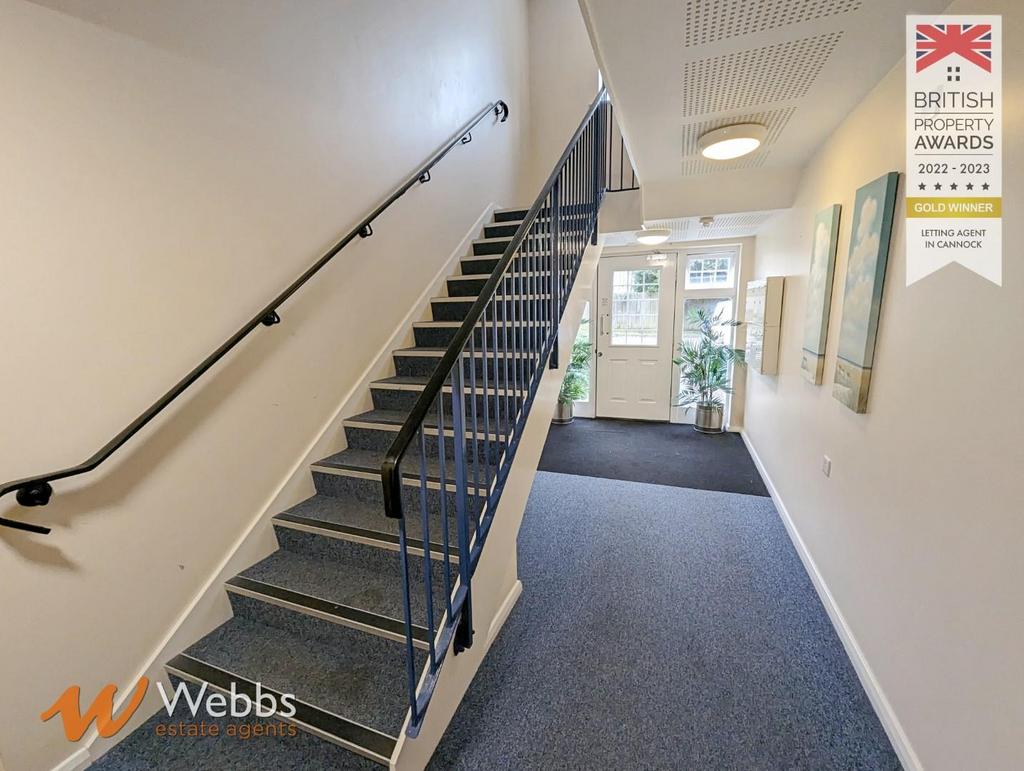 Communal Hallway 2.jpg