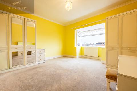 3 bedroom detached bungalow for sale, Southport PR9