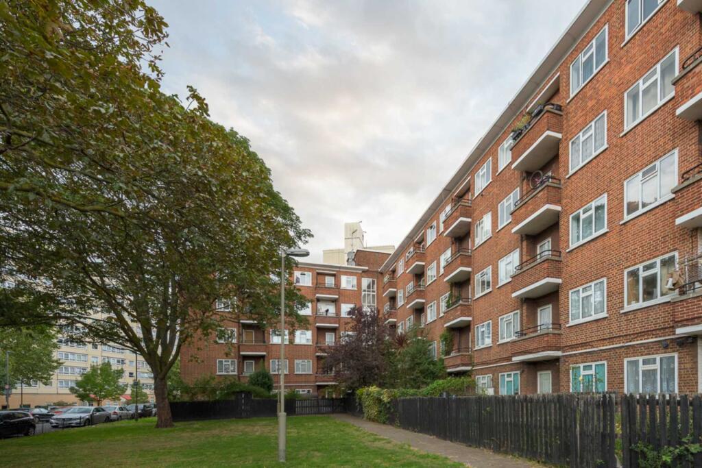 Newtown  Court