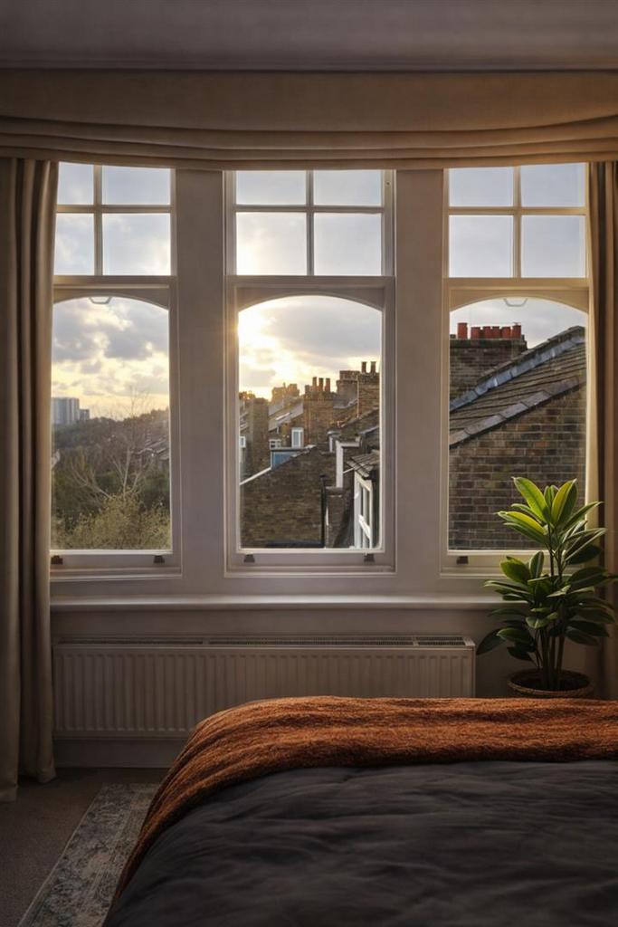 CAC0 E901-42 E7-4 BD9-B8 BC-07611 F0 EE057.png