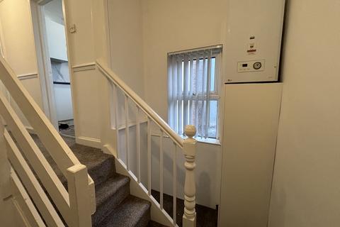 undefined, Flat 2, Bootle L20