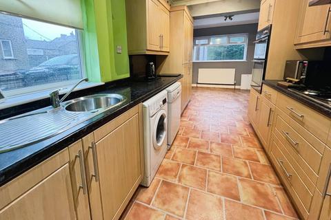 3 bedroom semi-detached house for sale, Denbrook Crescent, West Yorkshire BD4