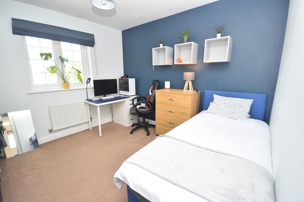 Bedroom 2.jpg