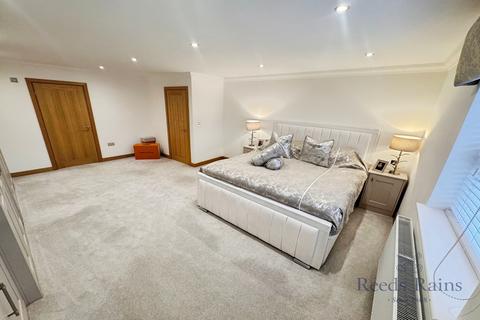 undefined, Main Street, Leeds LS25