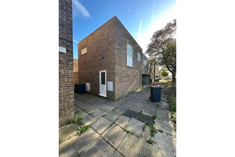 undefined, Copenhagen Close, Luton, LU3
