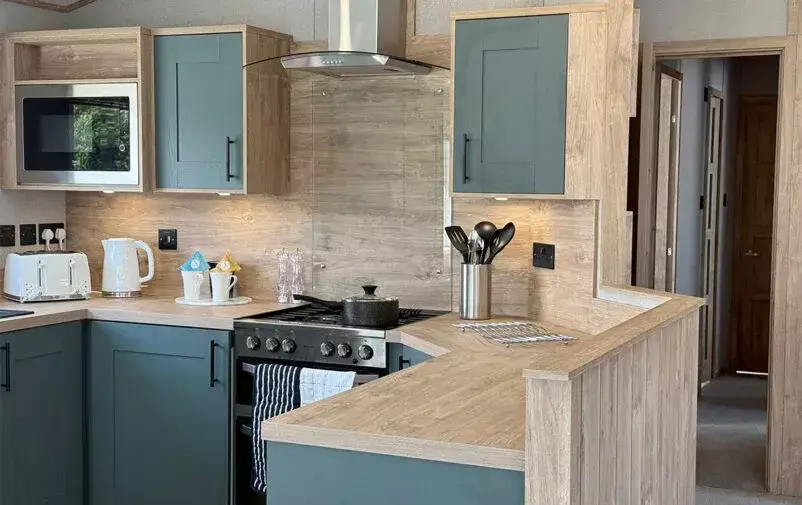 Photo 02 07 2025 14 22 16 Edit Web 802x505 F50 50