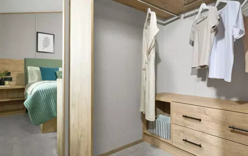 Web Abi Kielder Resi Main Bedroom Wardrobe 2128 Rt