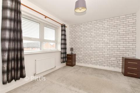 2 bedroom terraced house for sale, Cromwell Avenue, East Cowes PO32