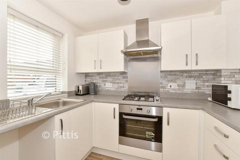 2 bedroom terraced house for sale, Cromwell Avenue, East Cowes PO32