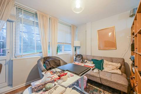 undefined, Bow Road, London E3