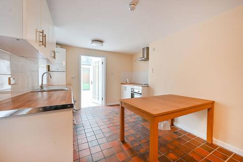 2 bedroom flat to rent, 5 Avenue Road, Acton, W3