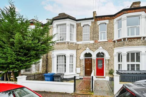 Avenue Road, Acton, W3