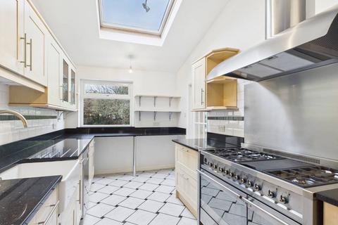 4 bedroom house for sale, Grosvenor Road, Staines-upon-Thames, Surrey, TW18