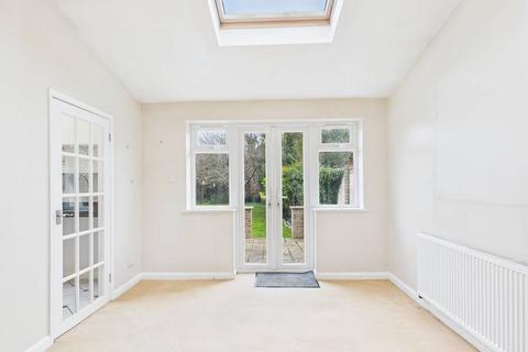 4 bedroom house for sale, Grosvenor Road, Staines-upon-Thames, Surrey, TW18