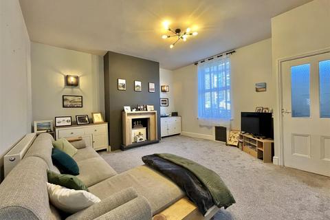 3 bedroom end of terrace house for sale, New Road, Tintwistle, Glossop