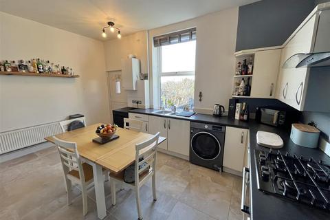 3 bedroom end of terrace house for sale, New Road, Tintwistle, Glossop