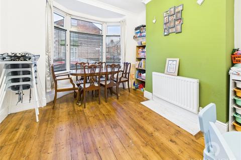 4 bedroom end of terrace house for sale, Clifton Road, Darlington, Durham, DL1
