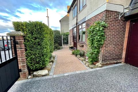 undefined, North Cliff Road, Doncaster DN12