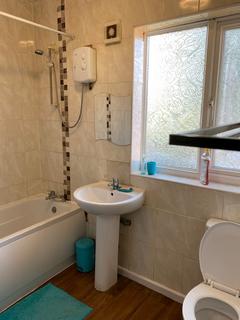 2 bedroom flat to rent, Garretts Green Lane, Birmingham B26