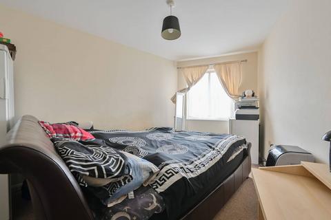 Fourdrinier Way, Hemel Hempstead, HP3
