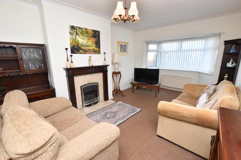 1 bedroom semi-detached bungalow for sale, Trinity Road, Cleethorpes DN35