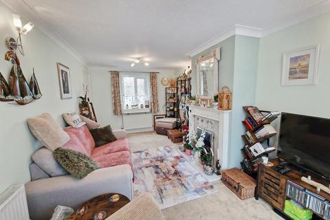 undefined, West Bay