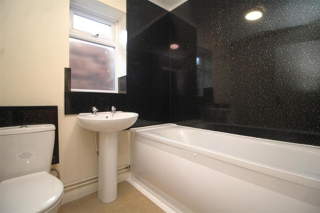 Bathroom .JPG