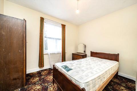 4 bedroom house for sale, Silver Crescent, London W4