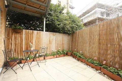 Taylor House, Canary Wharf, London, E14