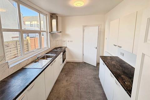 3 bedroom semi-detached house to rent, Regent Street, West Midlands WV13