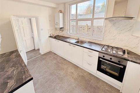 3 bedroom semi-detached house to rent, Regent Street, West Midlands WV13