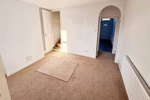 3 bedroom semi-detached house to rent, Regent Street, West Midlands WV13