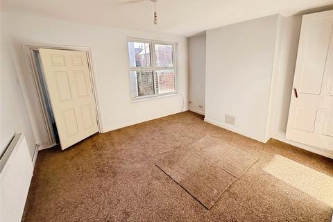 3 bedroom semi-detached house to rent, Regent Street, West Midlands WV13