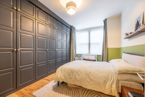 2 bedroom flat for sale, Rockhall Road, Willesden Green, London, NW2