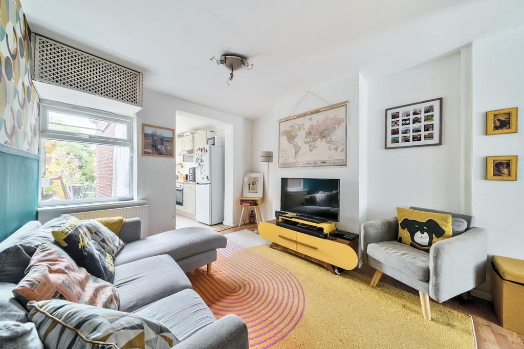 Living Room (2)