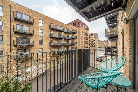 1 bedroom flat for sale, Rolfe Terrace, London SE18