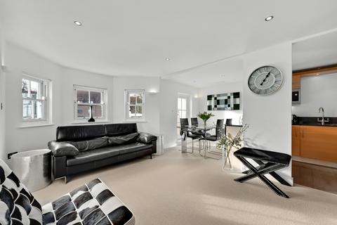 2 bedroom apartment for sale, High Street, Esher, Surrey, KT10