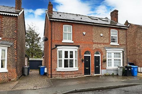 2 bedroom semi-detached house for sale, Park Road, Hale