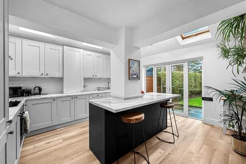 2 bedroom semi-detached house for sale, Park Road, Hale