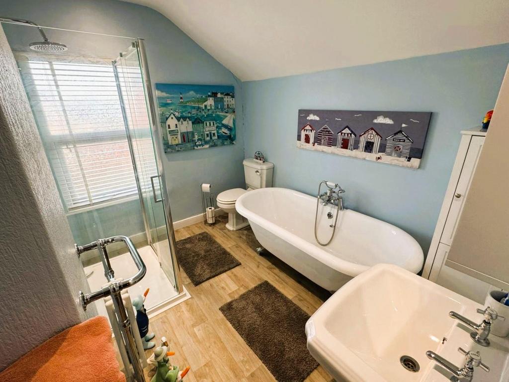 First Floor Bathroom