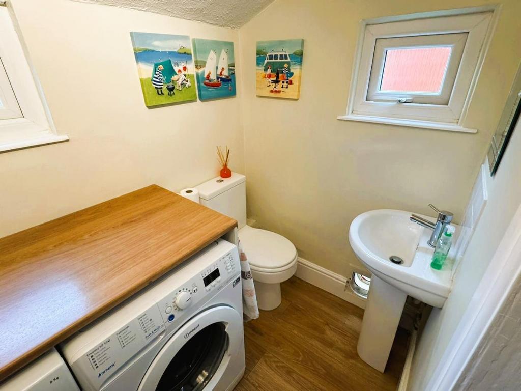 Utility Room / WC