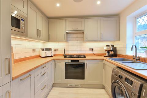 undefined, Arenhall Close, Wigginton, York
