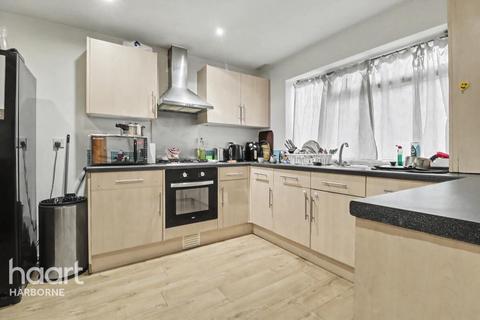3 bedroom terraced house for sale, Cadnam Close, Harborne