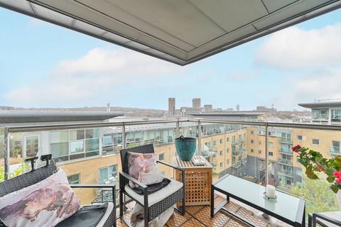2 bedroom flat for sale, Building 50, Woolwich Riverside, London, SE18
