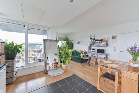 2 bedroom flat for sale, Building 50, Woolwich Riverside, London, SE18